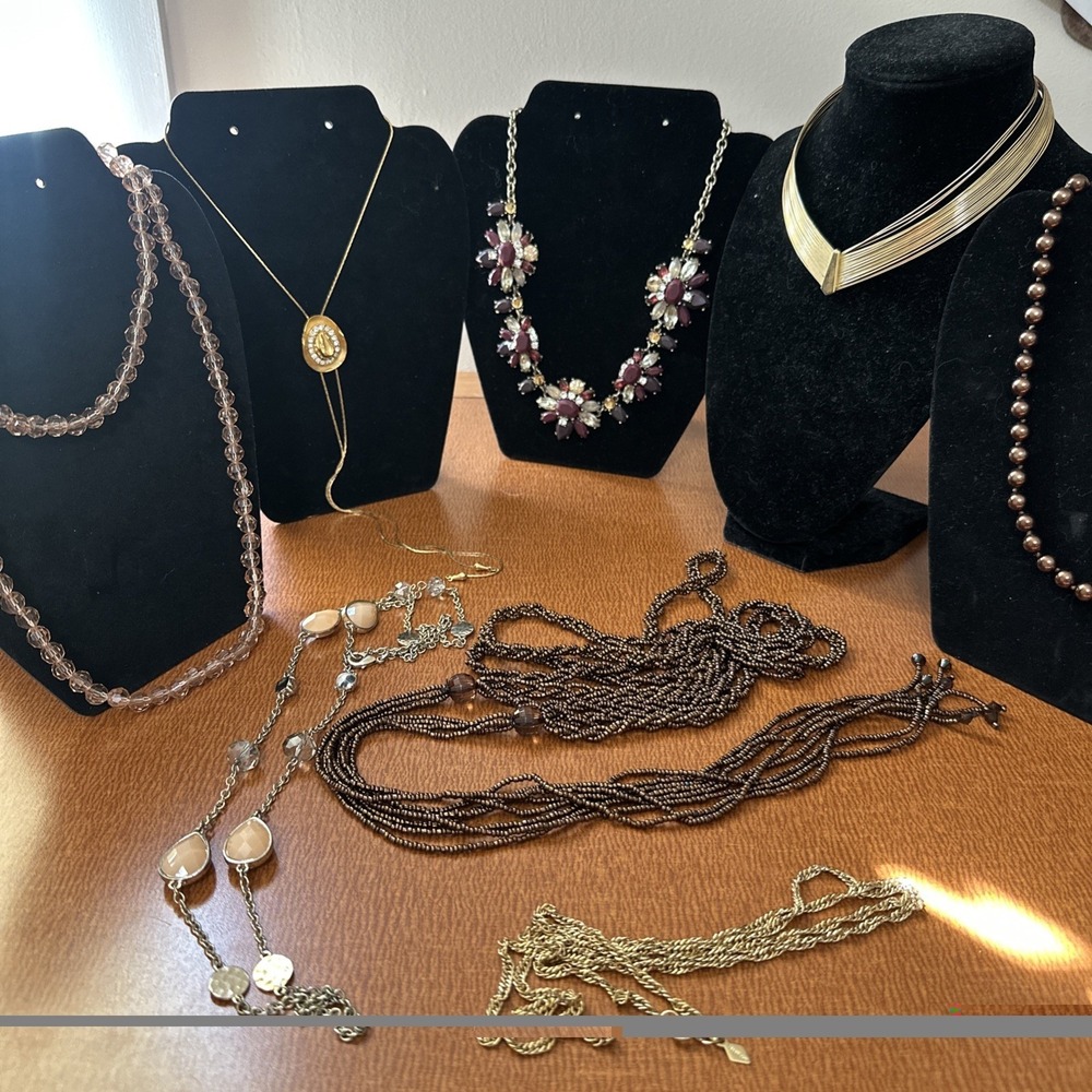 Vtg Necklace Lot: Sarah Coventry Gold Tone, Beads, Statement, More